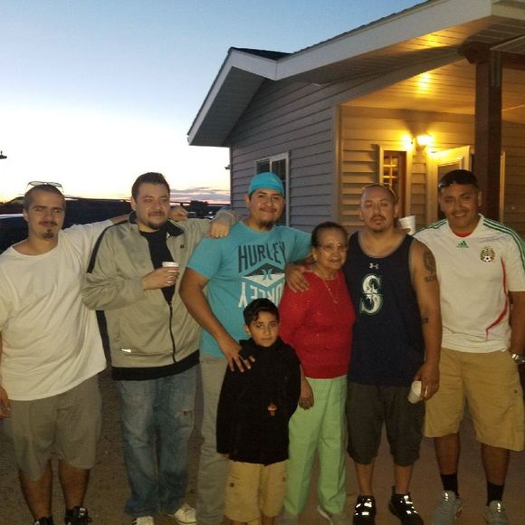 Meet your Posher, Ricardo - Picture 1 of 1